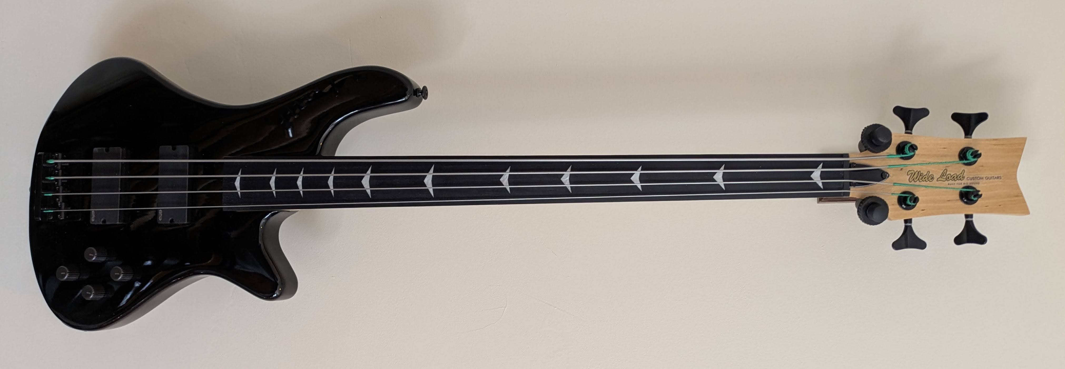 Fretless Black Bass